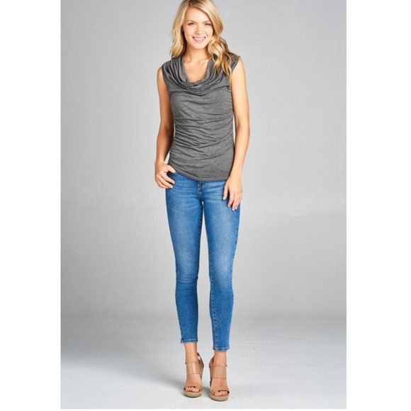 NWT Cowl Neck Sleeveless Ruched Front Top - Picture 3 of 3